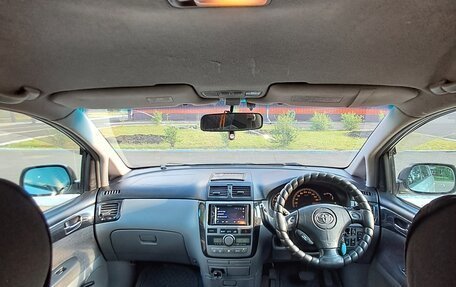 Toyota Ipsum II, 2002 год, 650 000 рублей, 12 фотография