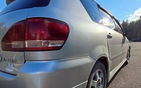Toyota Ipsum II, 2002 год, 650 000 рублей, 17 фотография