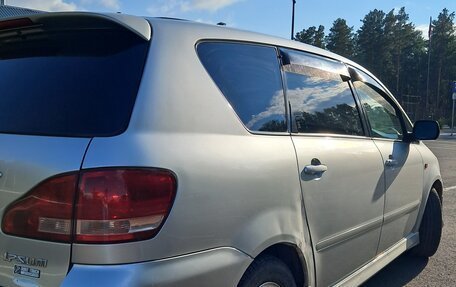 Toyota Ipsum II, 2002 год, 650 000 рублей, 21 фотография