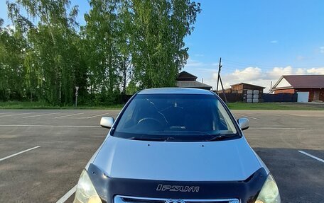 Toyota Ipsum II, 2002 год, 650 000 рублей, 9 фотография