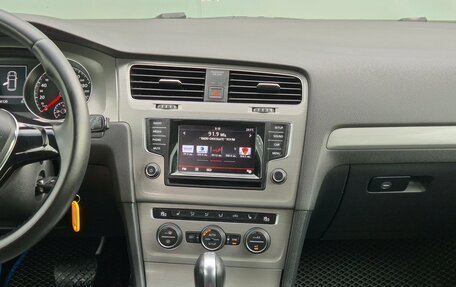 Volkswagen Golf VII, 2014 год, 1 249 000 рублей, 10 фотография