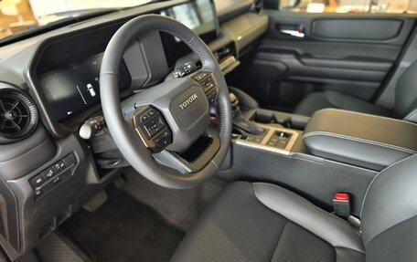 Toyota Land Cruiser Prado, 2024 год, 9 990 000 рублей, 5 фотография