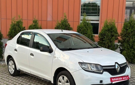 Renault Logan II, 2017 год, 430 000 рублей, 3 фотография