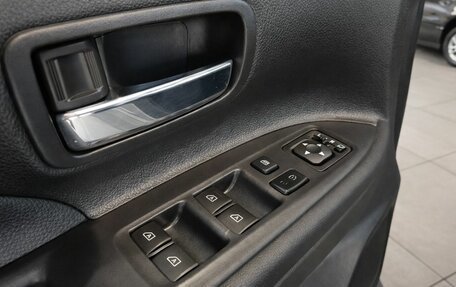 Mitsubishi Outlander III рестайлинг 3, 2019 год, 2 245 000 рублей, 12 фотография