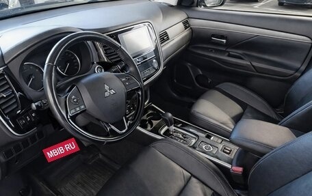 Mitsubishi Outlander III рестайлинг 3, 2019 год, 2 245 000 рублей, 7 фотография