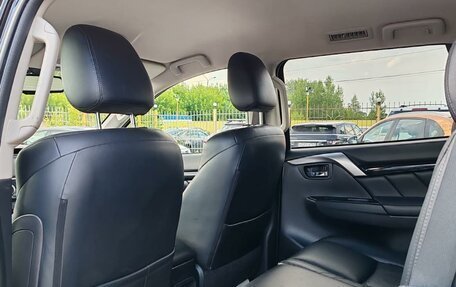Mitsubishi Pajero Sport III рестайлинг, 2018 год, 2 899 000 рублей, 10 фотография