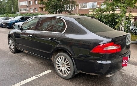 Skoda Superb III рестайлинг, 2010 год, 630 000 рублей, 5 фотография