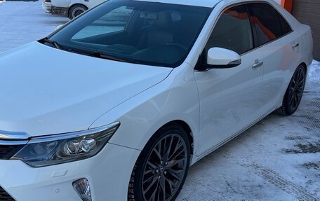 Toyota Camry, 2014 год, 2 100 000 рублей, 5 фотография
