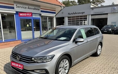 Volkswagen Passat B8 рестайлинг, 2022 год, 2 790 000 рублей, 1 фотография