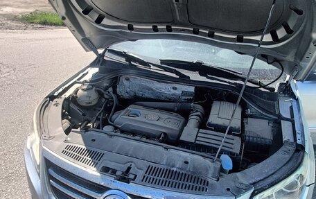 Volkswagen Tiguan I, 2010 год, 800 000 рублей, 1 фотография