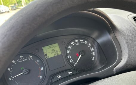 Skoda Fabia II, 2010 год, 415 000 рублей, 14 фотография