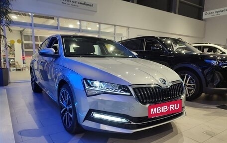 Skoda Superb III рестайлинг, 2025 год, 3 378 000 рублей, 3 фотография