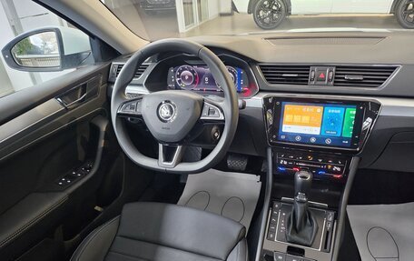 Skoda Superb III рестайлинг, 2025 год, 3 378 000 рублей, 15 фотография