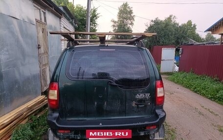 Chevrolet Niva I рестайлинг, 2003 год, 165 000 рублей, 2 фотография