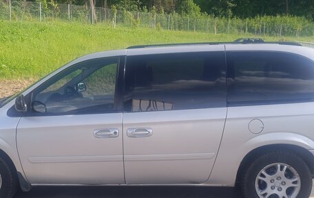 Chrysler Town & Country IV, 2007 год, 825 000 рублей, 5 фотография