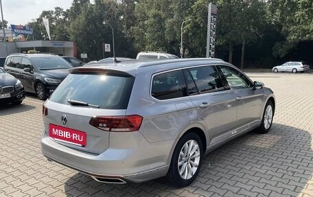 Volkswagen Passat B8 рестайлинг, 2022 год, 2 790 000 рублей, 3 фотография