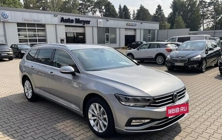 Volkswagen Passat B8 рестайлинг, 2022 год, 2 790 000 рублей, 2 фотография