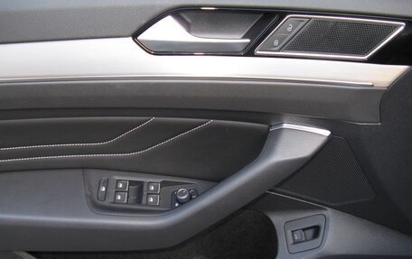 Volkswagen Passat B8 рестайлинг, 2023 год, 2 890 000 рублей, 11 фотография