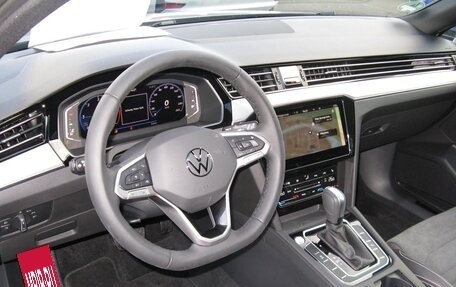 Volkswagen Passat B8 рестайлинг, 2023 год, 2 890 000 рублей, 4 фотография