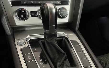 Volkswagen Passat B8 рестайлинг, 2018 год, 1 835 000 рублей, 19 фотография