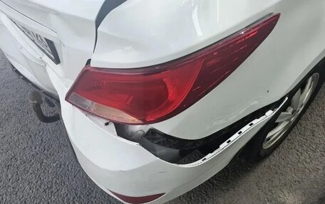 Hyundai Solaris II рестайлинг, 2016 год, 300 000 рублей, 2 фотография