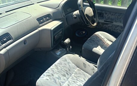 Nissan Prairie III, 1997 год, 100 000 рублей, 2 фотография