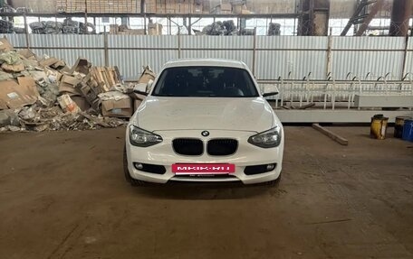 BMW 1 серия, 2011 год, 750 000 рублей, 3 фотография