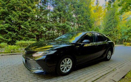 Toyota Camry, 2020 год, 2 450 000 рублей, 2 фотография