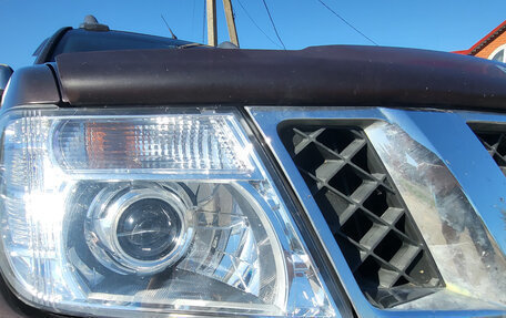 Nissan Navara (Frontier), 2010 год, 1 500 000 рублей, 8 фотография