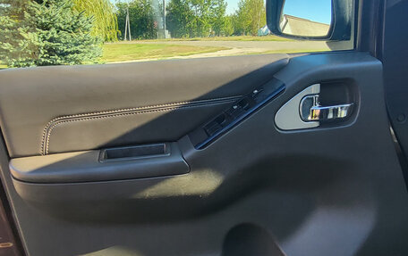 Nissan Navara (Frontier), 2010 год, 1 500 000 рублей, 11 фотография