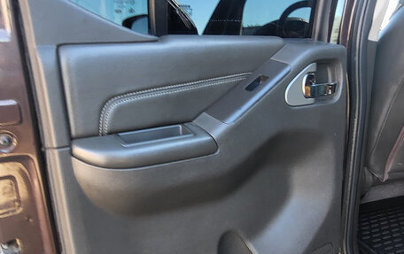 Nissan Navara (Frontier), 2010 год, 1 500 000 рублей, 10 фотография