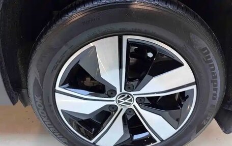 Volkswagen Tharu, 2022 год, 2 048 000 рублей, 17 фотография