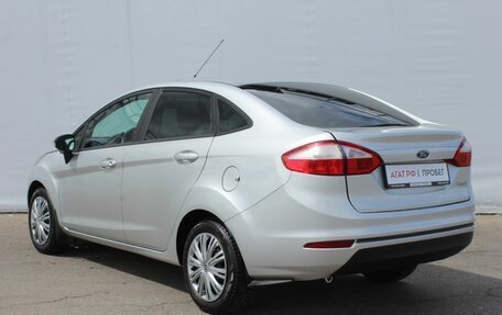 Ford Fiesta, 2015 год, 830 000 рублей, 5 фотография