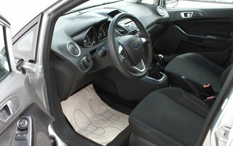Ford Fiesta, 2015 год, 830 000 рублей, 15 фотография