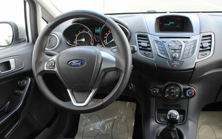 Ford Fiesta, 2015 год, 830 000 рублей, 17 фотография