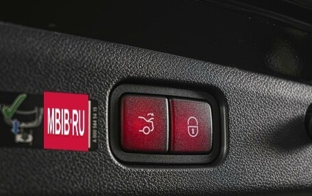 Mercedes-Benz E-Класс, 2024 год, 6 750 000 рублей, 30 фотография