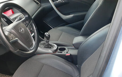 Opel Astra J, 2010 год, 850 000 рублей, 1 фотография