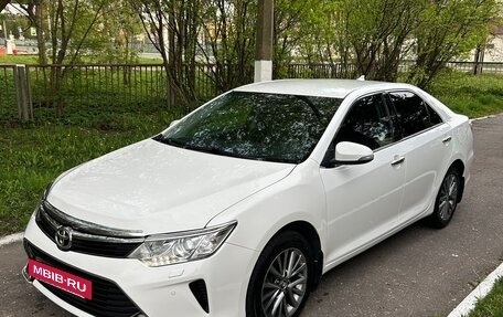 Toyota Camry, 2015 год, 1 850 000 рублей, 4 фотография