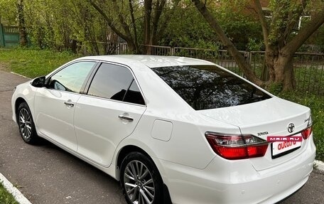 Toyota Camry, 2015 год, 1 850 000 рублей, 6 фотография