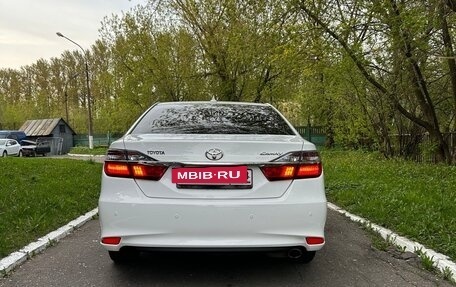 Toyota Camry, 2015 год, 1 850 000 рублей, 7 фотография