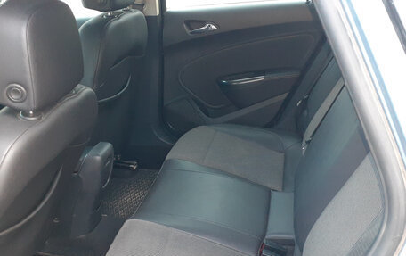 Opel Astra J, 2010 год, 850 000 рублей, 5 фотография