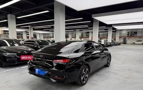 Hyundai Elantra, 2023 год, 950 000 рублей, 4 фотография