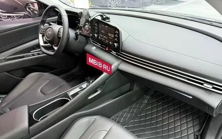 Hyundai Elantra, 2023 год, 950 000 рублей, 13 фотография