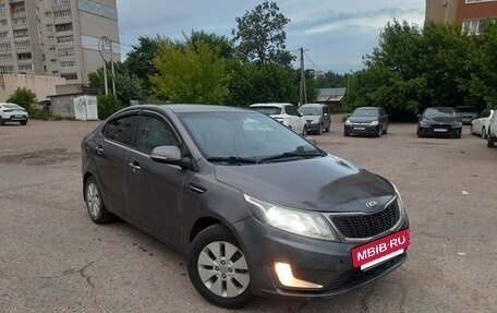 KIA Rio III рестайлинг, 2013 год, 880 000 рублей, 2 фотография