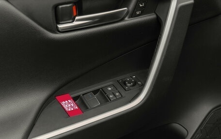 Toyota RAV4, 2019 год, 3 090 000 рублей, 17 фотография