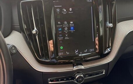 Volvo XC60 II, 2020 год, 4 900 000 рублей, 4 фотография
