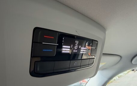 Volkswagen Caravelle T6 рестайлинг, 2022 год, 2 930 000 рублей, 10 фотография