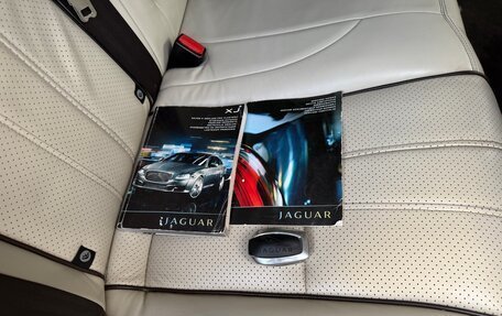 Jaguar XJ IV (X351), 2010 год, 1 550 000 рублей, 5 фотография