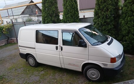 Volkswagen Transporter T4, 2001 год, 595 000 рублей, 1 фотография