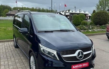 Mercedes-Benz V-Класс, 2021 год, 4 000 000 рублей, 1 фотография
